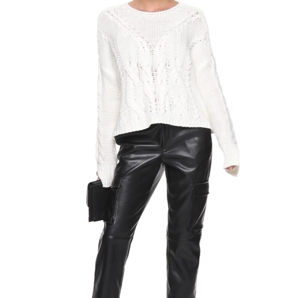 Apt 9 Ivory Cable Knit Sweater